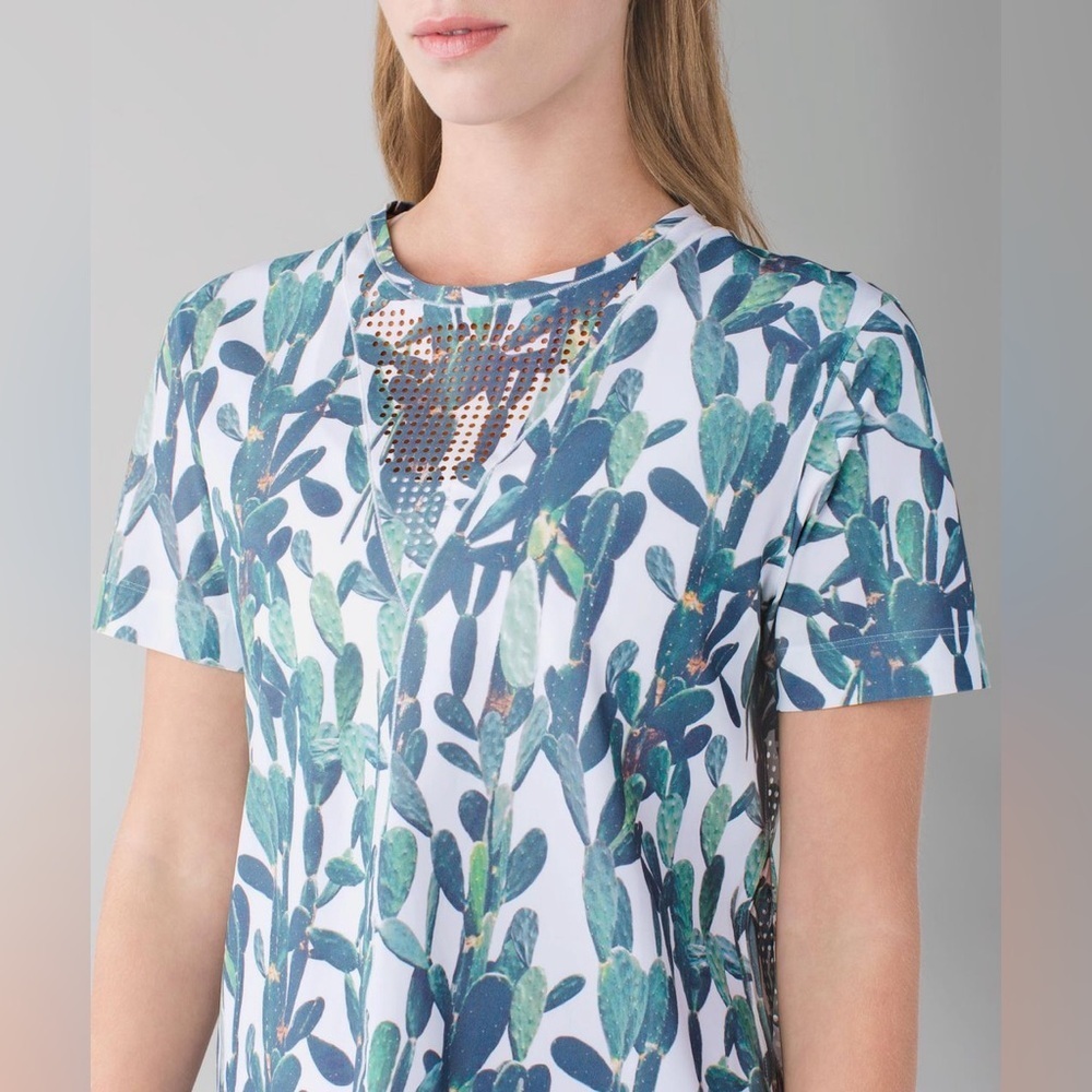 Lululemon Perfectly Perfed Tee - Picture 3 of 8